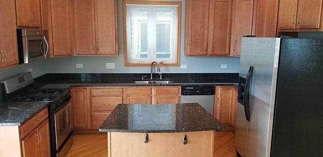 2nd image of 1730 S Desplaines St Unit 2