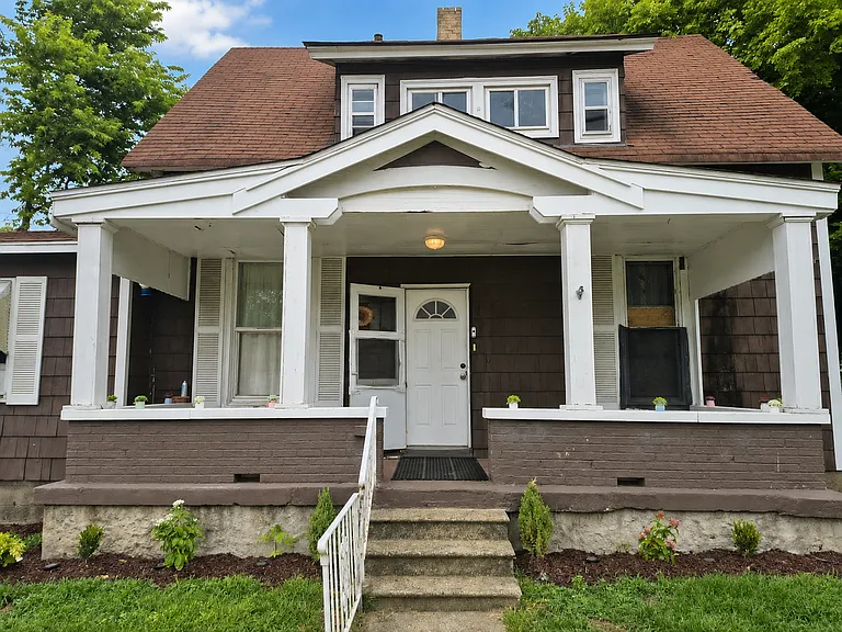 805 W Packard St — Photo 1