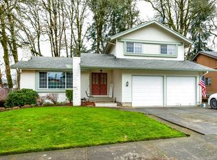 6587 E St, Springfield, OR 97478