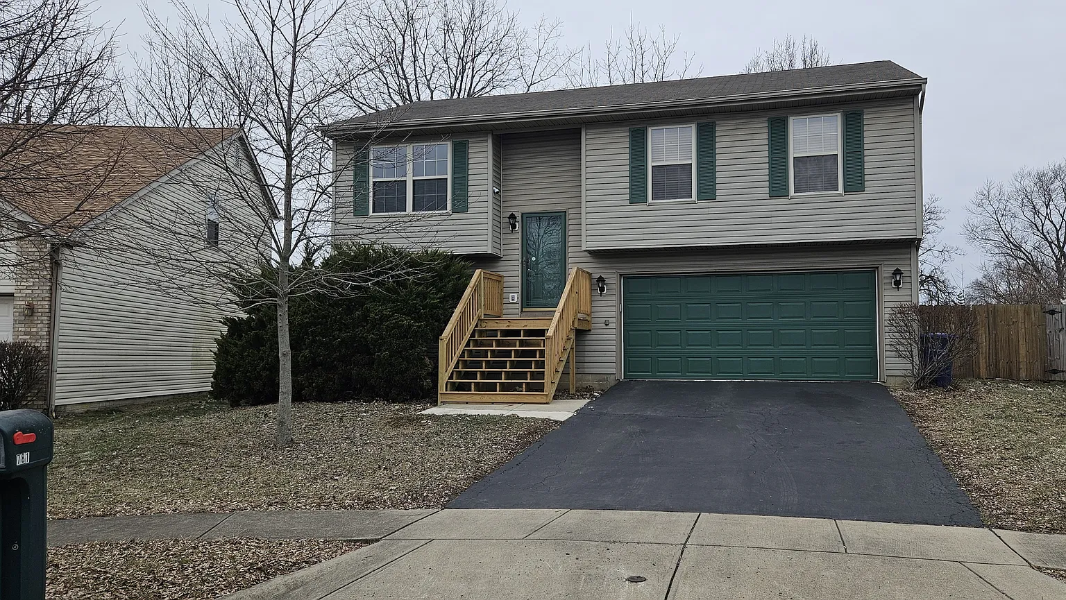 781 Crevis Ln photo 1
