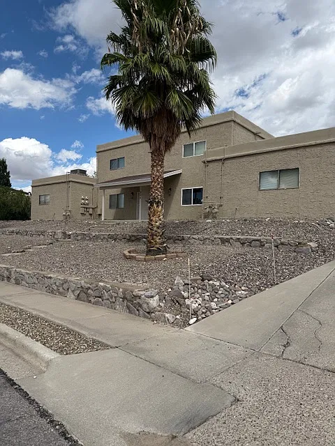 805 Mormon Place — Photo 3