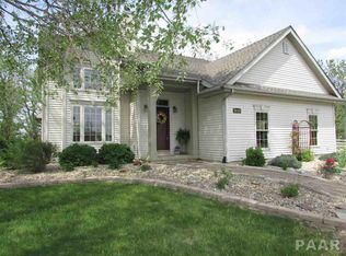 26150 E Wildlife Rd, Hopedale, IL 61747