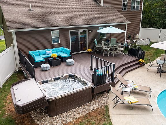 5th image of 5 White Birch Ln