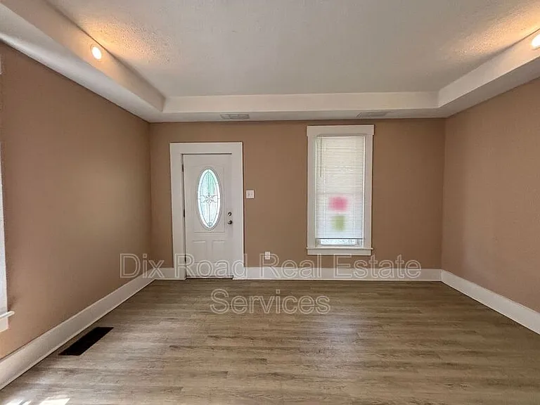 8 S River St — Photo 4