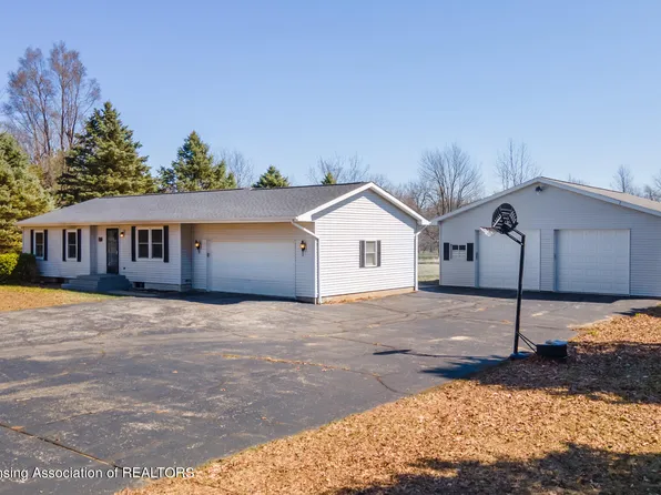 2257 S Waverly Rd, Eaton Rapids, MI 48827
