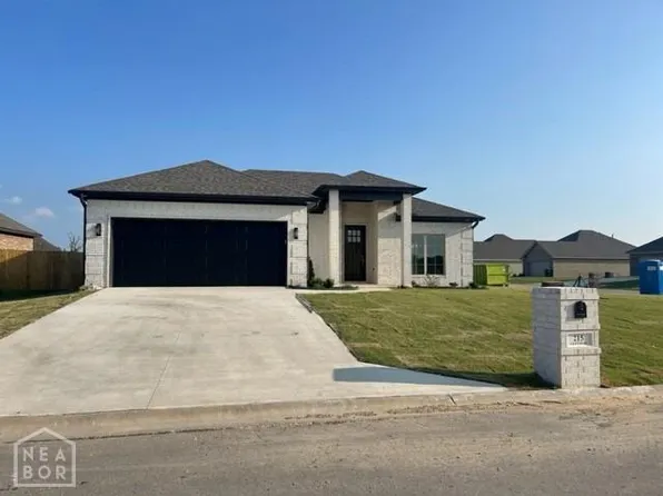 215 Craftsbury, Bono, AR 72416