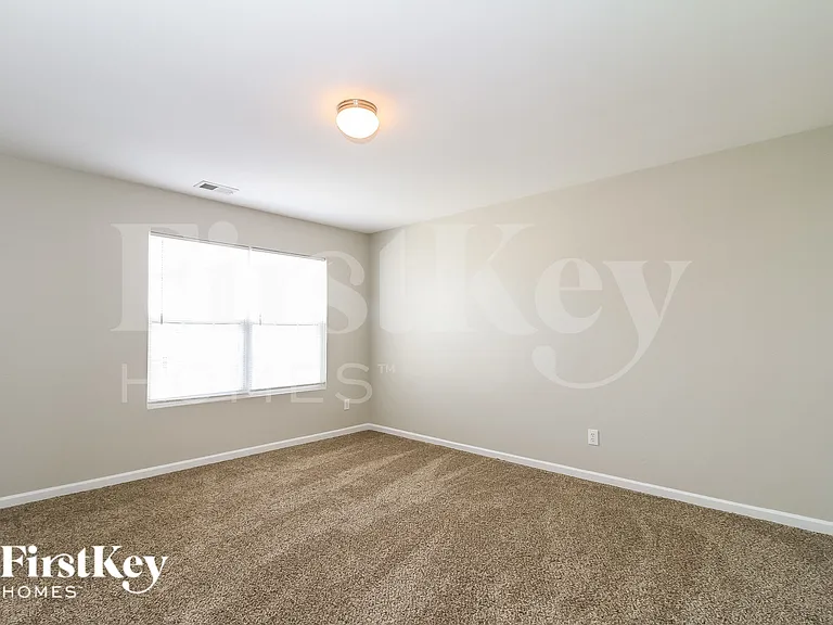4630 Lauren Woods Ct — Photo 10