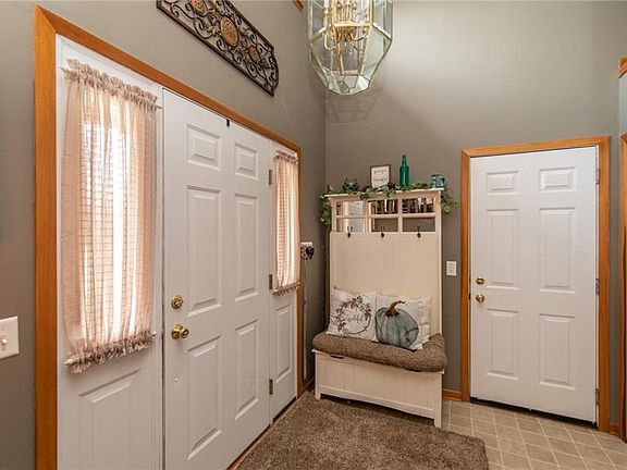 4th image of 14807 Glen Valley Dr