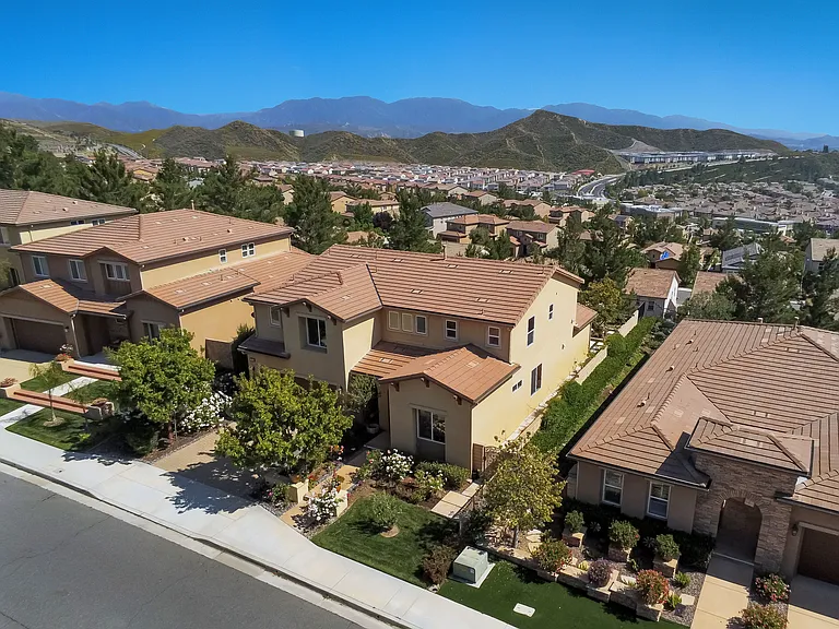 19410 Graham Ln — Photo 57