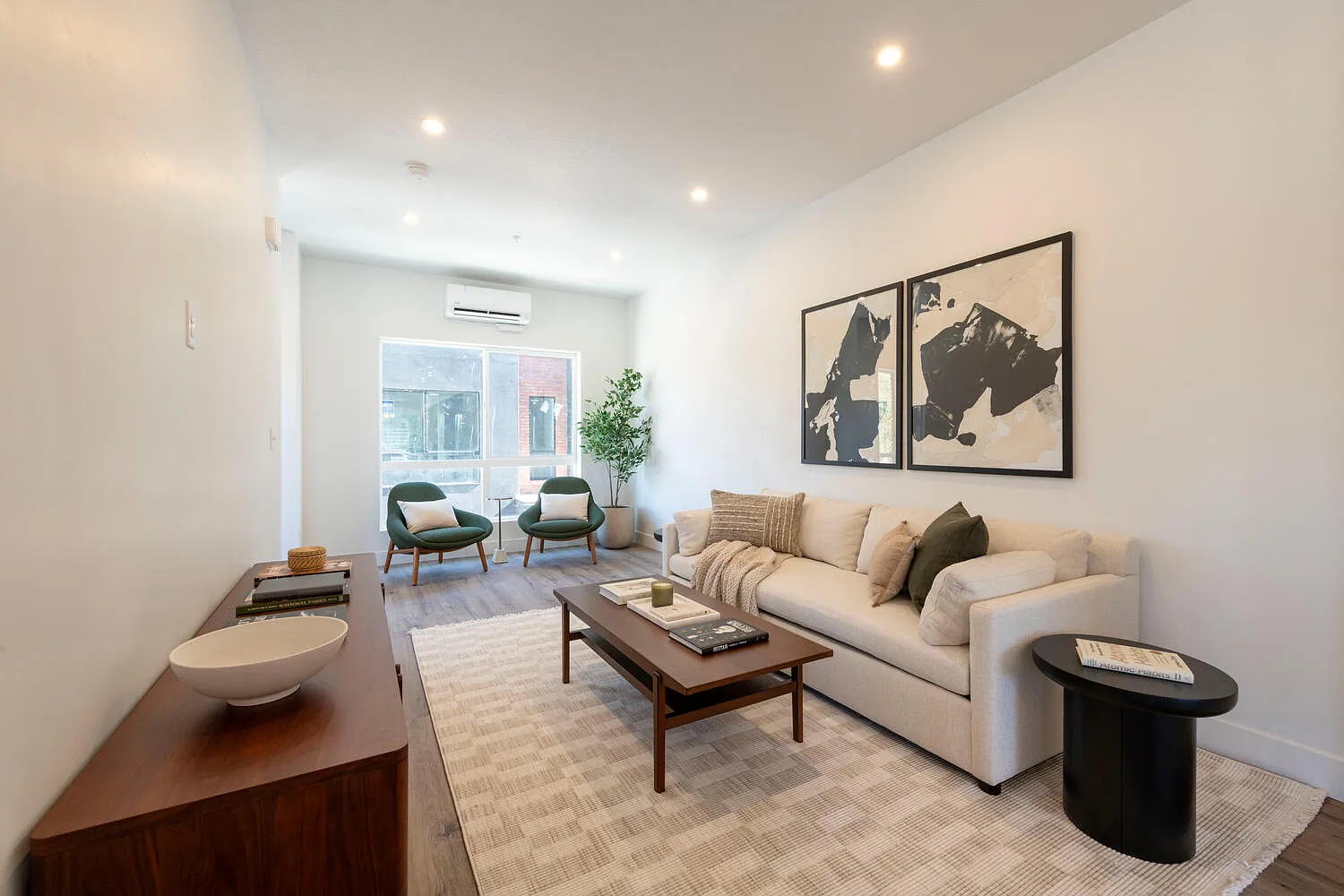 2 bed, 2.5 bath, 1400 sqft, $2,600 — Photo 4