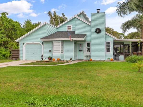 5900 Bamboo Dr, Fort Pierce, FL 34982