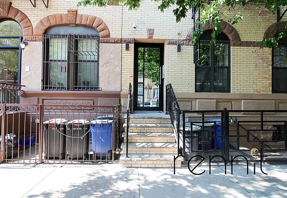 Rented by Rennit Inc. | media 22