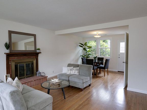 5th image of 1190 Galvez Dr