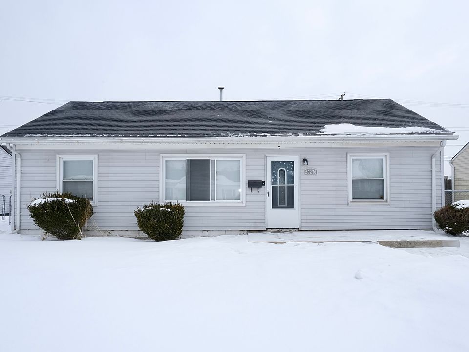 1st image of 26270 Grandmont St