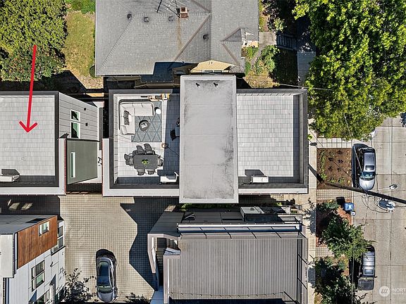 4th image of 6213 9th Avenue NE #B