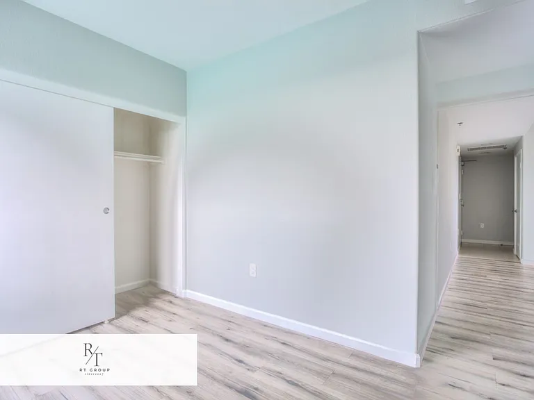 580 W Main St #302 — Photo 27