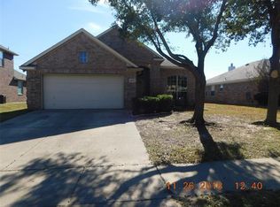2775 Sunvalley Dr, Grand Prairie, TX 75052