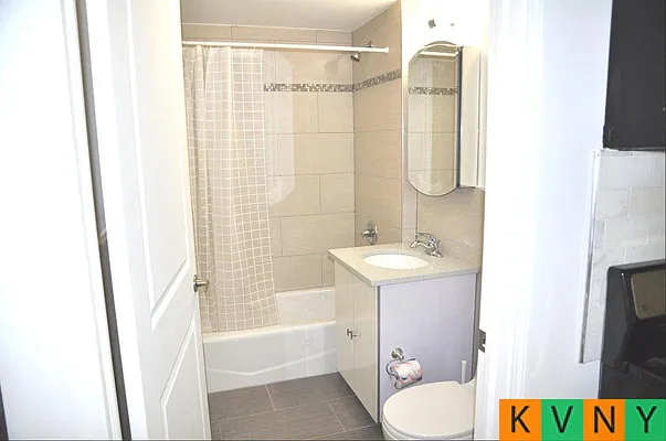 Rented by KVNY Soho | media 48