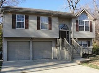 5222 NE Barnes Ave, Kansas City, MO 64119