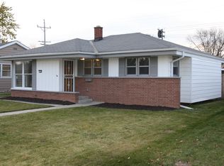 8924 W Palmetto Ave, Milwaukee, WI 53225