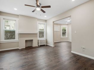 236 Osborne Ter #1, Newark, NJ 07112