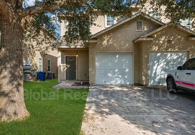7802 Kingsbury Way #4 — Photo 2