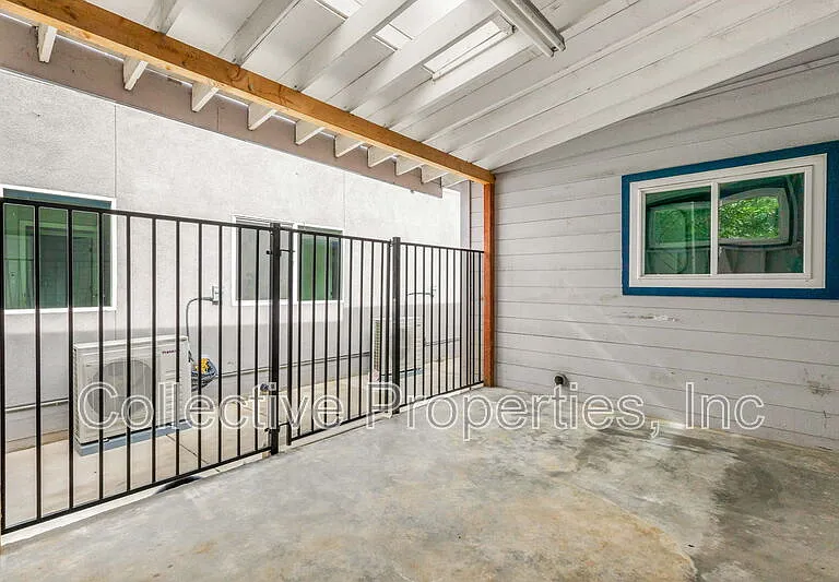 2084 Kearney Ave — Photo 10