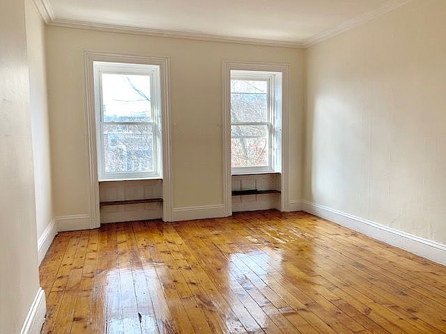 1st image of 95 Cambridge Pl #2