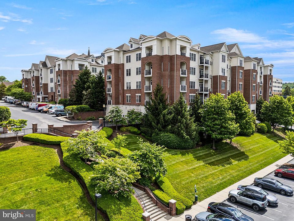 1st image of 200 W Elm St Suite 1131