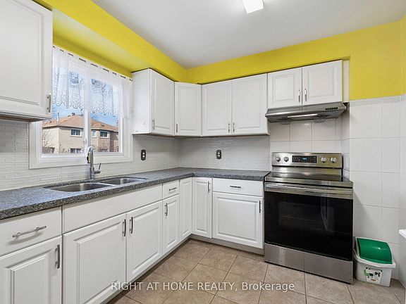 2nd image of 183 Ravenscroft Rd