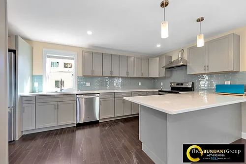43 Wright Ave Photo 1