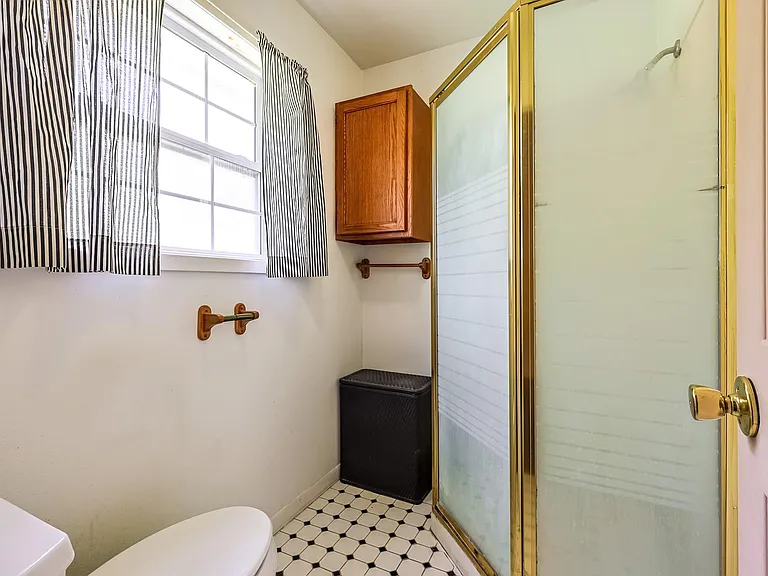 8 Vick Rd — Photo 25