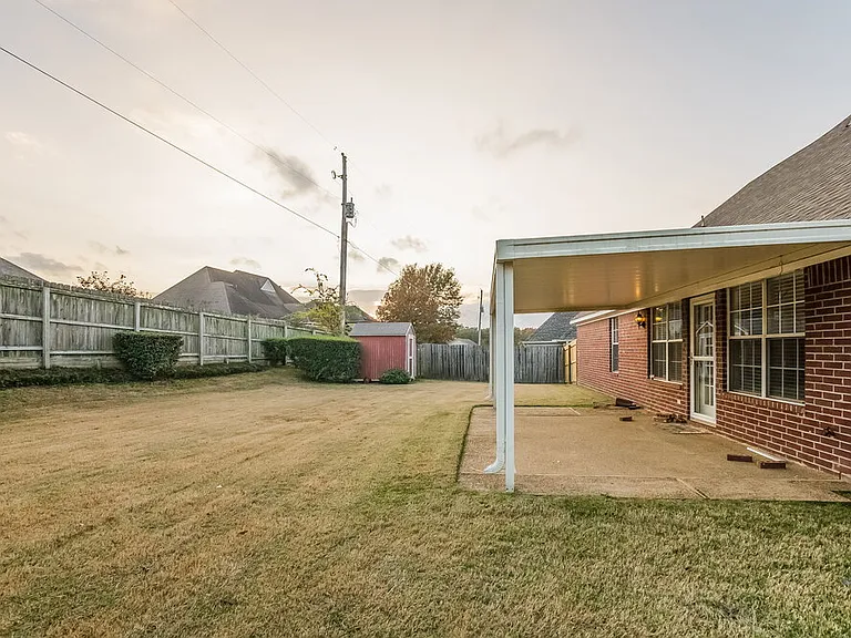 9893 Farmyard Dr — Photo 16