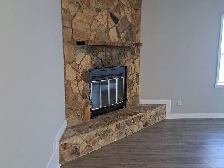 5921 Howard Rd — Photo 11