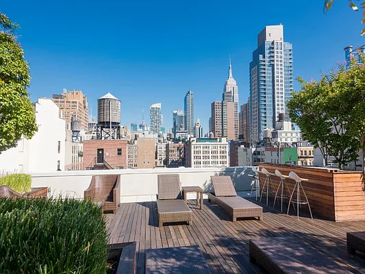 Sold by Sotheby's International Realty | media 25