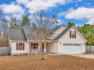 109 Smokey Mountain Dr, Raeford, NC 28376