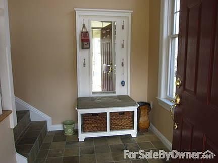 Entrance
						:
						Main Floor