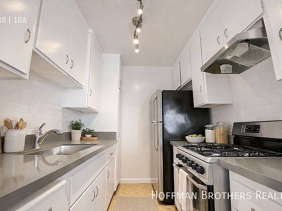 2nd image of 4338 Berryman Ave APT 3