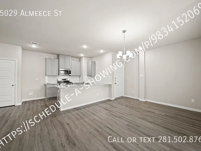 15029 Almeece St — Photo 2