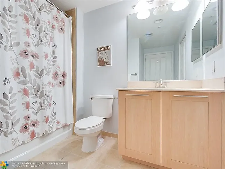 511 SE 5th Ave #2115 — Photo 17