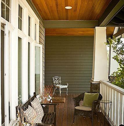 Front porch sitting area