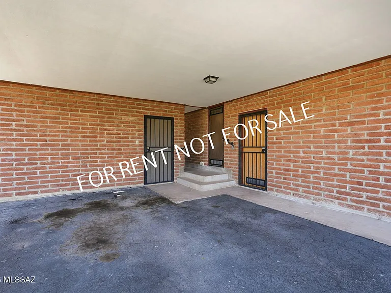 4565 E Quivira Dr — Photo 26