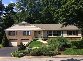 6 Stones Throw Rd, Wilmington, DE 19803