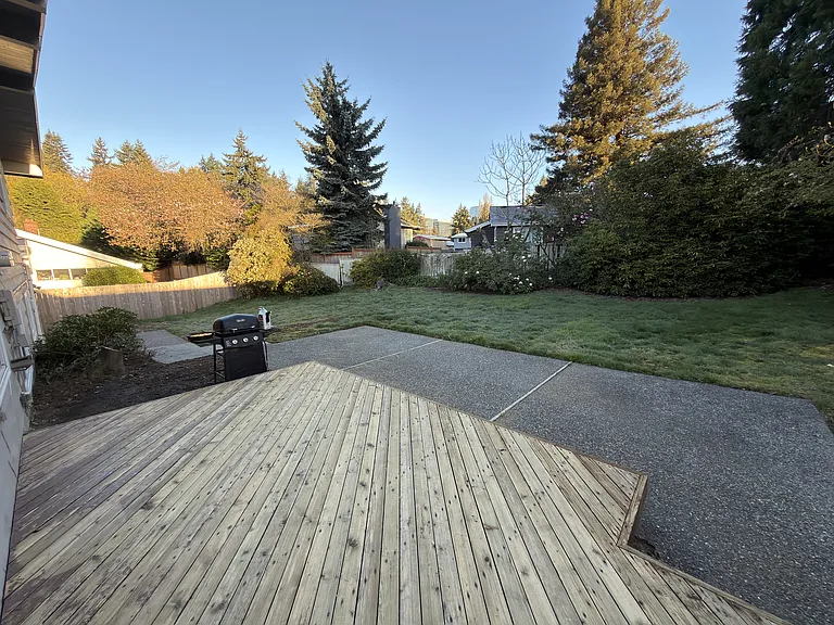 10922 SE 4th St — Photo 5