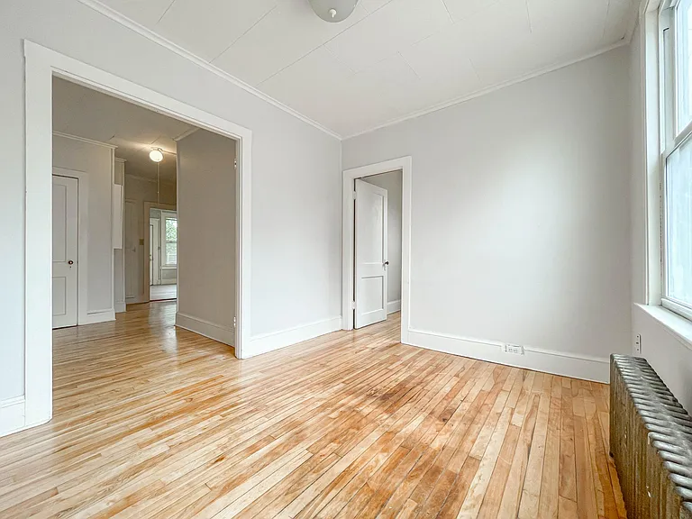 91 Saint Lawrence St #1 — Photo 34