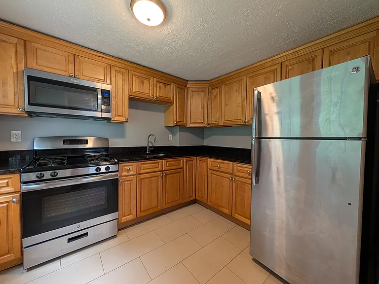 Diamond Ridge Apartments — Photo 4
