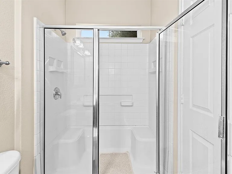 109 Providence St — Photo 22