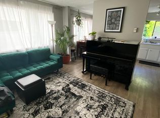 7310 47th Ave SW APT 4, Seattle, WA 98136
