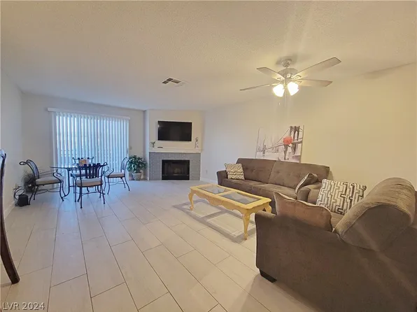 6853 Tamarus St Unit 103, Las Vegas, NV 89119