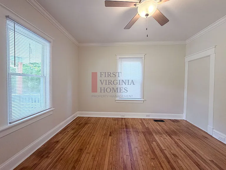 802 Elliott Ave — Photo 17